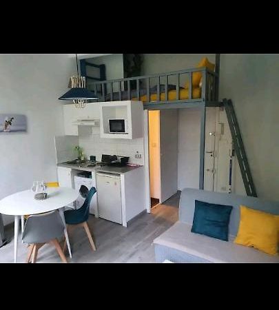 Charmant Studio Avec Mezzanine Appartement Aix-en-Provence Buitenkant foto