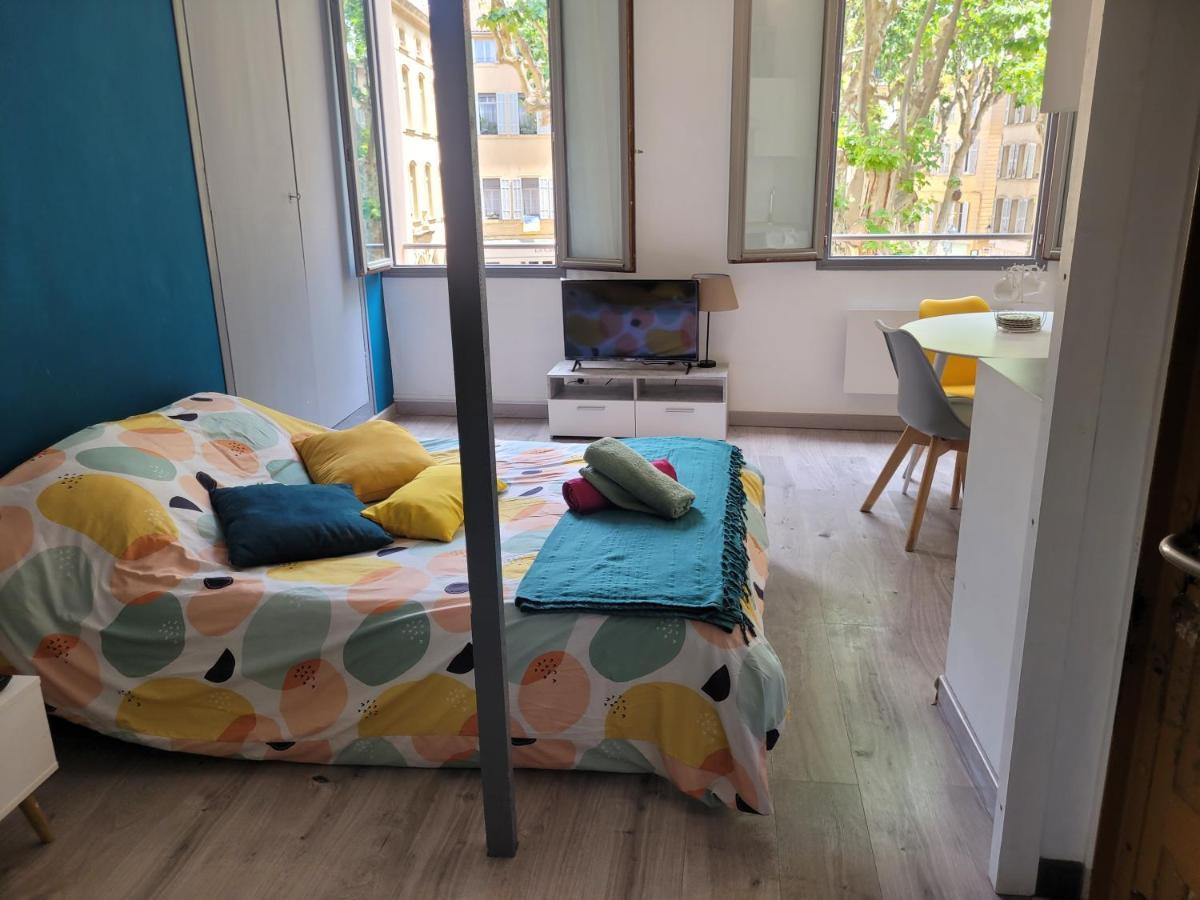 Charmant Studio Avec Mezzanine Appartement Aix-en-Provence Buitenkant foto